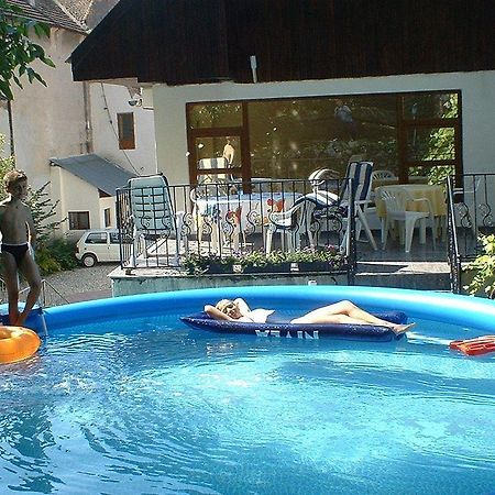 Guesthouse Stefi Risnov Luaran gambar